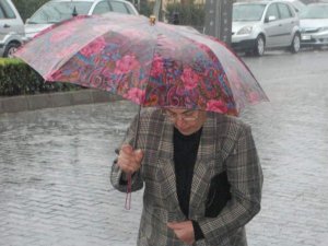 Aydın’a Sağanak Yağmur ve Lokal Dolu Uyarısı