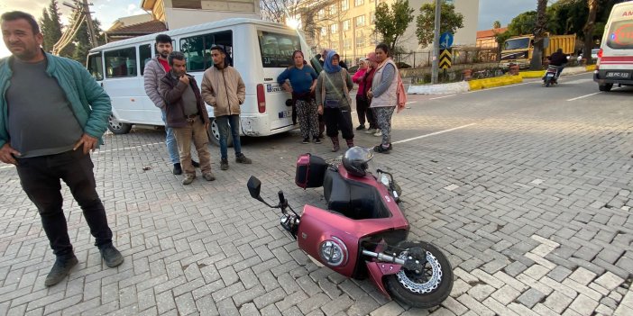 Nazilli’de servis minibüsü elektrikli bisikletle çarpıştı: Talihsiz kız yaralandı