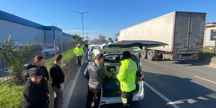 Nazilli’de yaşandı! Seyir halindeki otomobilin önüne atladı! Borcum var, ölmek istiyorum dedi