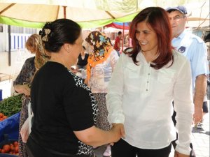 Başkan Çerçioğlu, Çeştepe Pazarını Gezdi