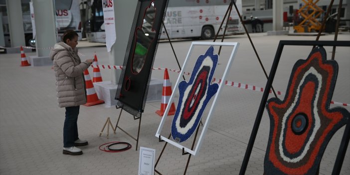 Aydın'da, depremde uzuvlarını kaybeden çocuklara destek için atık malzemelerden farklı eserler yapıldı