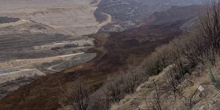 Altın madeninde toprak kayması! Toprak altında işçiler var...