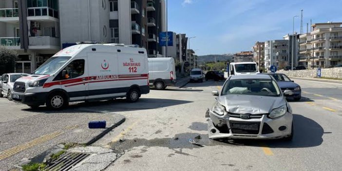 Aydın’da iki kişinin yaralandığı kaza başka bir araç  kamerasına böyle yansıdı!