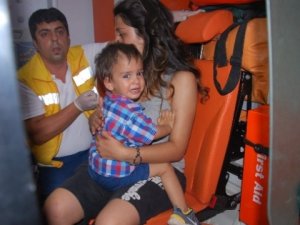 Asansör Kabini 3. Kattan Zemine Çakıldı: Biri Bebek 6 Yaralı