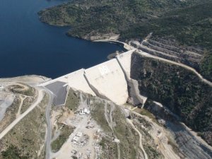 Çine Adnan Menderes Barajı Elektrik Üretimine Başladı