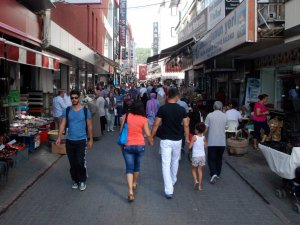 Çarşı Pazarda Ramazan Hareketliliği Yaşanıyor