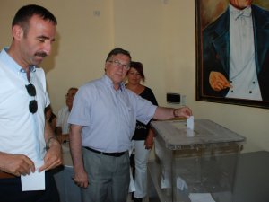 Didim Kent Konseyi'nde Osman Ayyıldız Güven Tazeledi