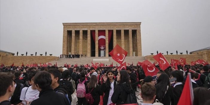 23 Nisan Ulusal Egemenlik ve Çocuk Bayramı kutlanıyor