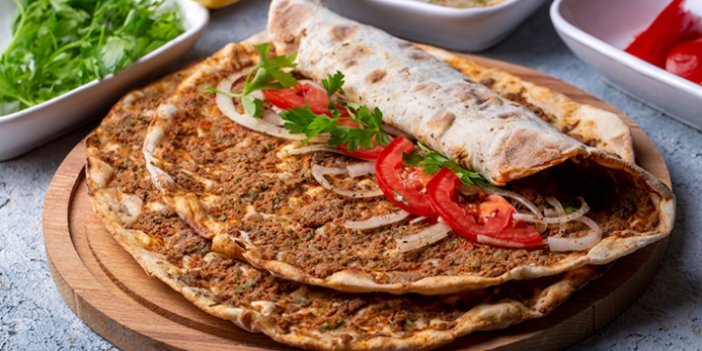 Fahiş fiyatlar durmuyor! 1 lahmacunun fiyatı 950 TL