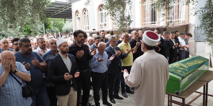 Nazilli’de hüzünlü Cuma: Kalabalık cami avlusuna sığmadı: Baba Öztunç’a veda…