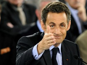 Eski Fransa Cumhurbaşkanı Sarkozy Gözaltına Alındı