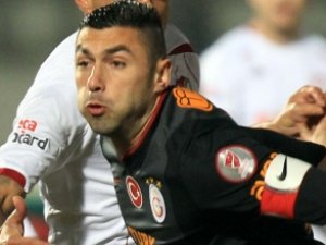 2013-2014 Sezonunun En Sert Futbolcusu Burak Yılmaz Oldu