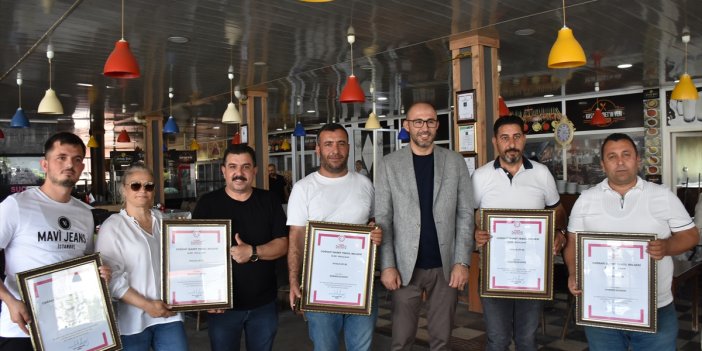 Çöp şiş restoranlarında denetim yapıldı: "Herkes çöp şişi rahatlıkla tüketebilir"