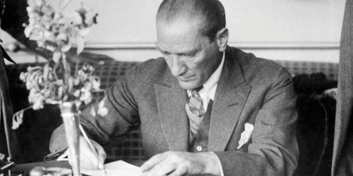 Atatürk'ün orjinal imzaları paylaşıldı