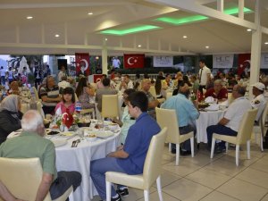 Kuşadaı HlC'den Şehit Aileleri ve Gazilere İftar Yemeği