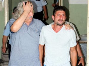Beş katlı binanın çatısından atlamak istedi