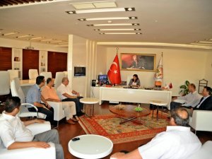 Aydın'lı Şoförler Özlem Çerçioğlu’nu Ziyaret Etti