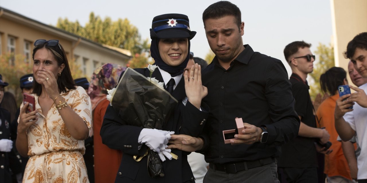 Aydın'da çifte mutluluk: Polis Mezunu Şerife'ye evlilik teklifi