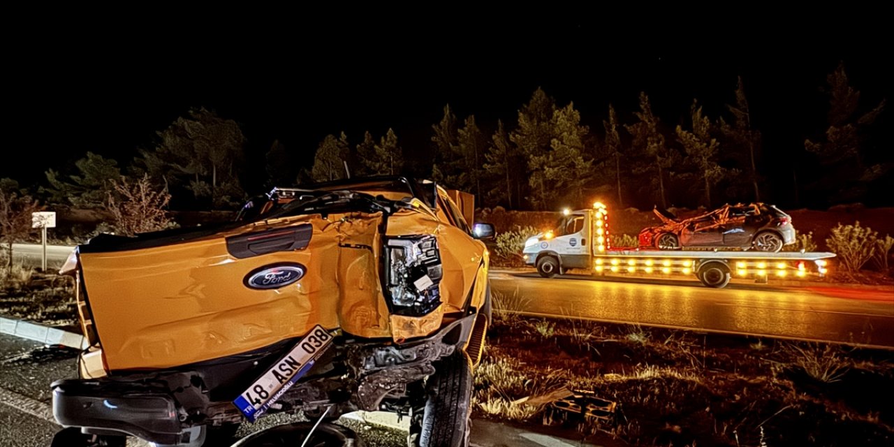 Zincirleme trafik kazası: 1 kişi öldü, 11 kişi yaralandı