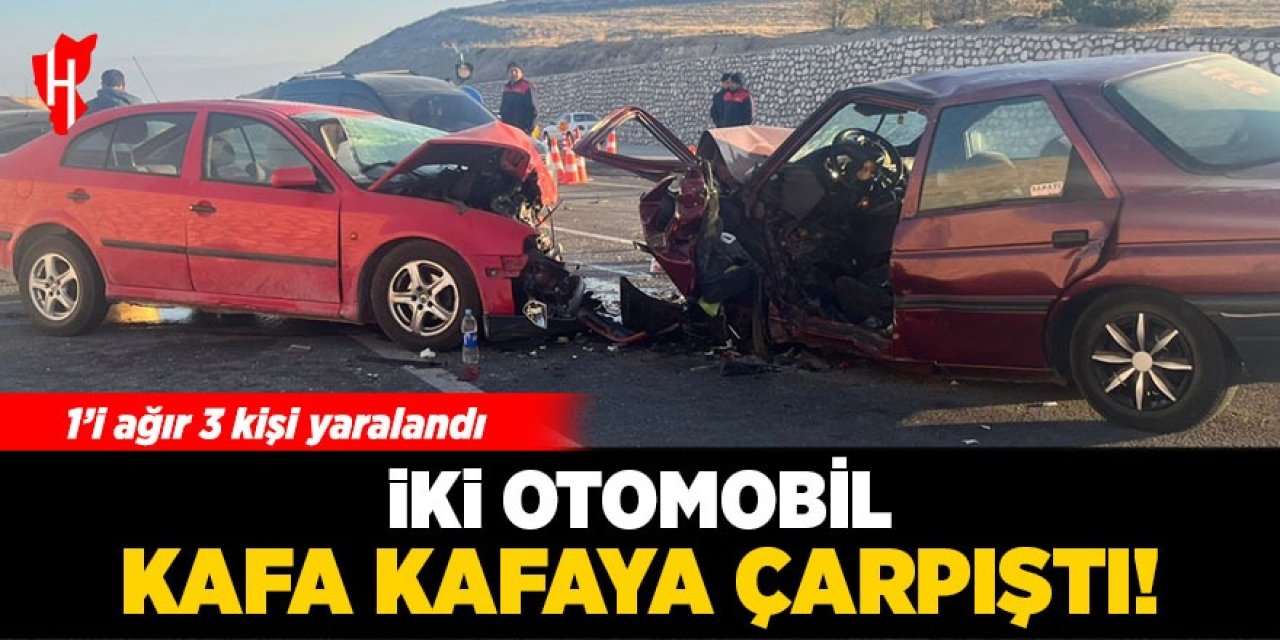 İki otomobil kafa kafaya çarpıştı: 1'i ağır 3 yaralı