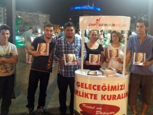 CHP'li Gençler, Ekmeleddin İhsanoğlu'na Destek Veriyor