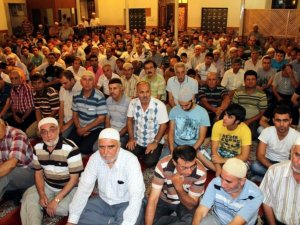 Kadir Gecesi’nde Camiler Doldu Taştı