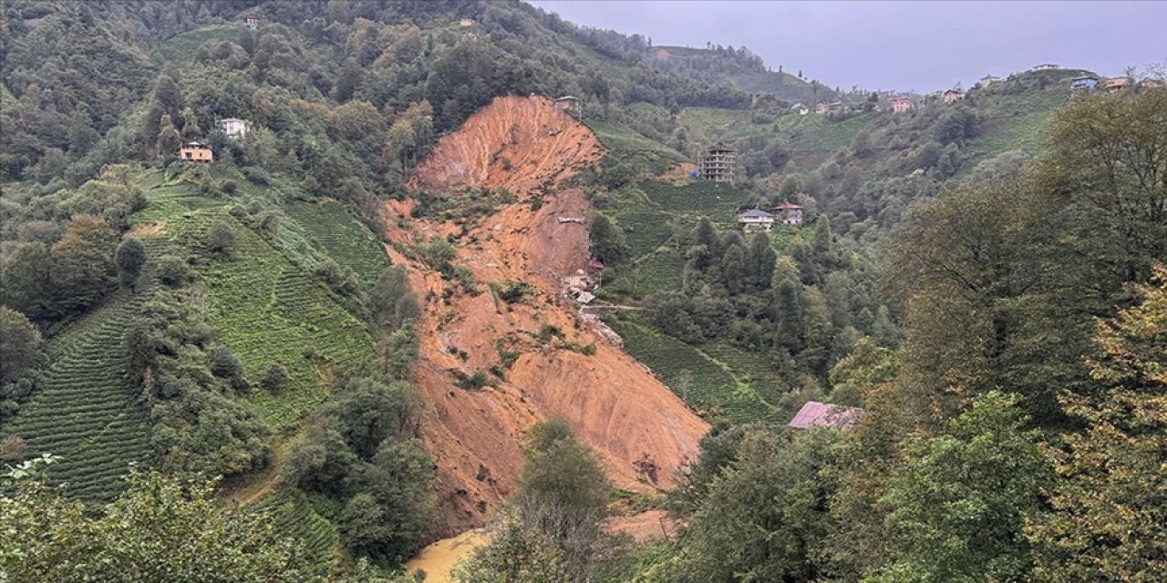 Meydana gelen heyelanda 1 kişi öldü, 4 kişi yaralandı