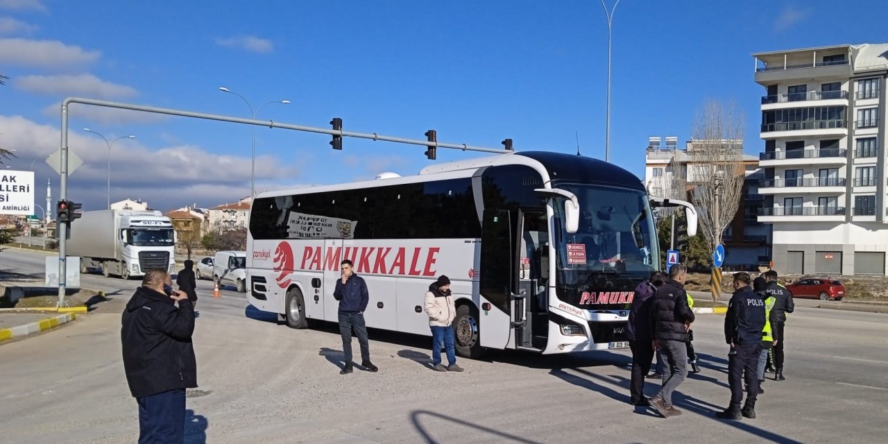 Yolcu otobüsünün çarptığı yaya 5 günlük yaşam savaşını kaybetti