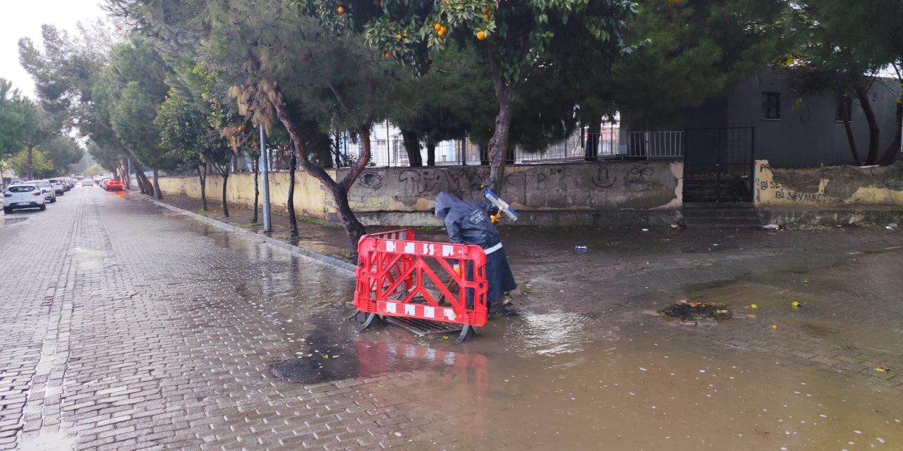 Aydın’da yağış alarmı: Büyükşehir ve ASKİ ekipleri teyakkuzda