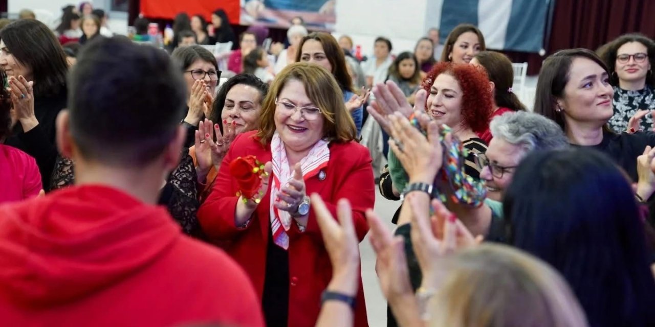 Didimli kadınlar yeni yıla coşkuyla merhaba dedi!