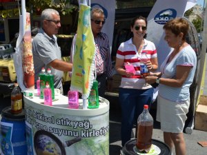 Söke'de Atık Yağını Getiren Hediyesini Alıyor