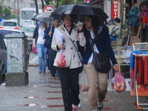 Kuvvetli Yağış ve Fırtınaya Karşı Dikkatli Olun