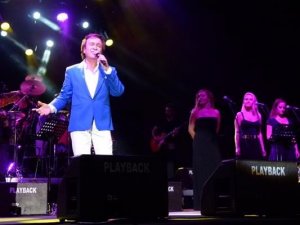 Erol Evgin, Bodrum konserinde Zeki Müren’i andı