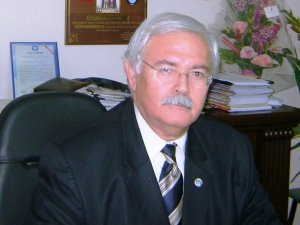 Devli: Okul Müdürlerimiz Haklarını Hukuk Önünde Aramalıdır
