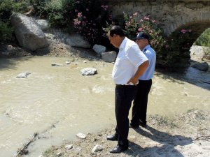 Ozan, kamerayla madencilerin peşine düştü