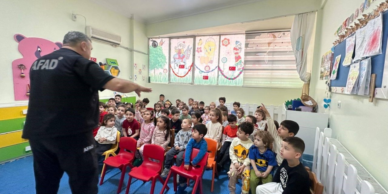 Aydın'da miniklere yangın ve afet eğitimi