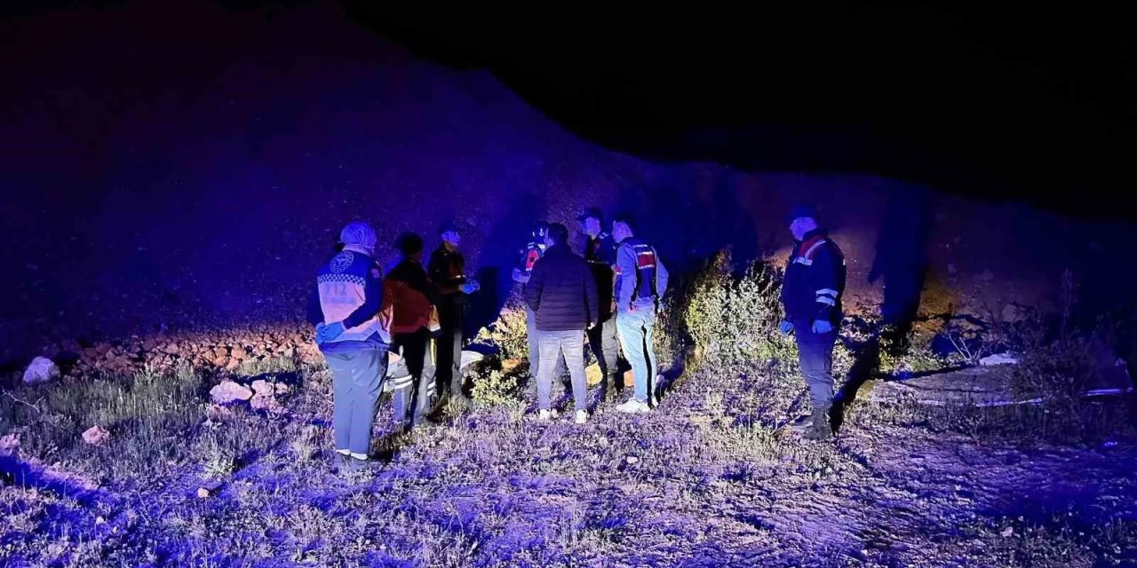 Kaçak kazı yapan defineciler göçük altında kaldı: 1 ölü