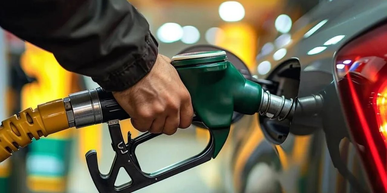 Benzin ve motorinde zam ya da indirim var mı?