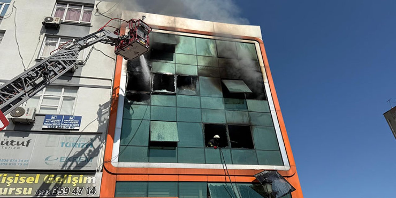 İş merkezinde yangın: 2 işçi atlayarak kurtulmaya çalıştı