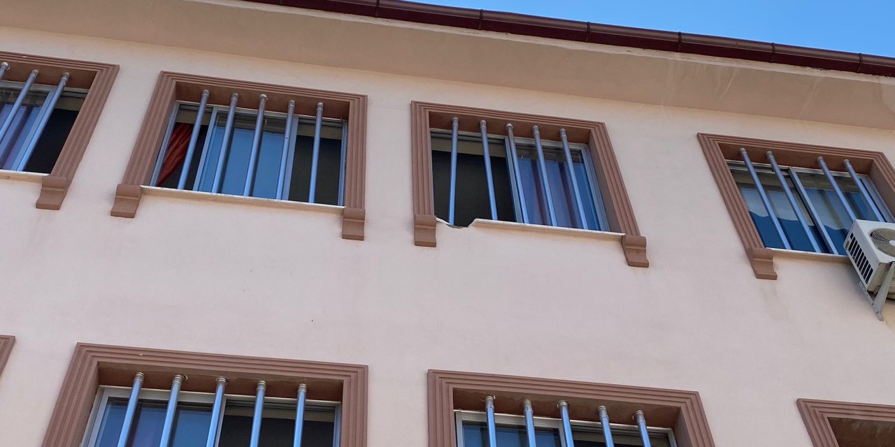 Nazilli’de korkunç olay! Lise öğrencisi okulun 3.katından atladı