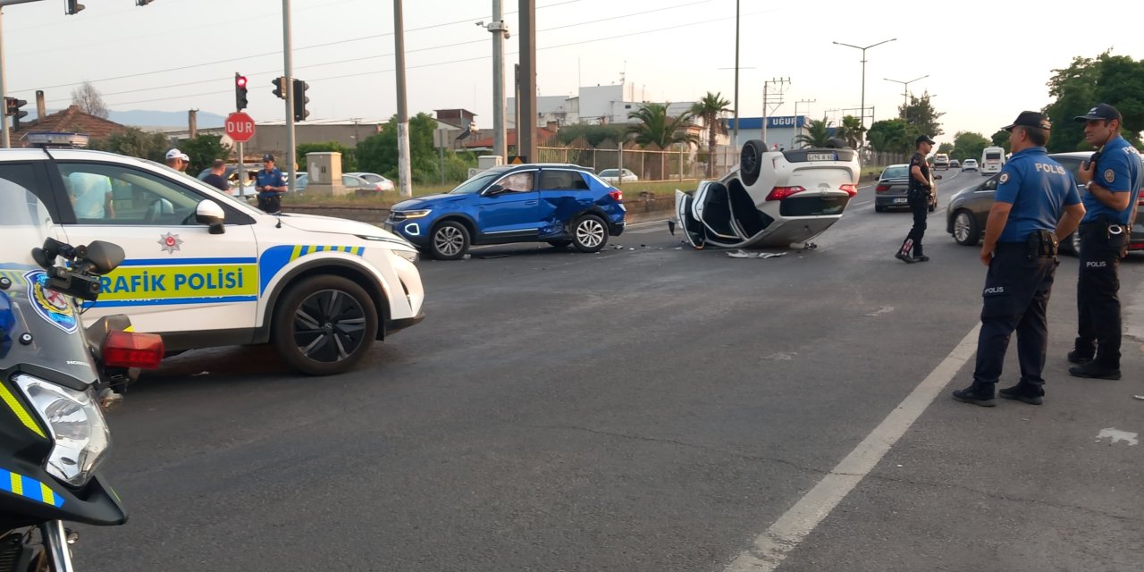 Nazilli’de feci kaza: Araç takla attı, 5 kişi yaralandı