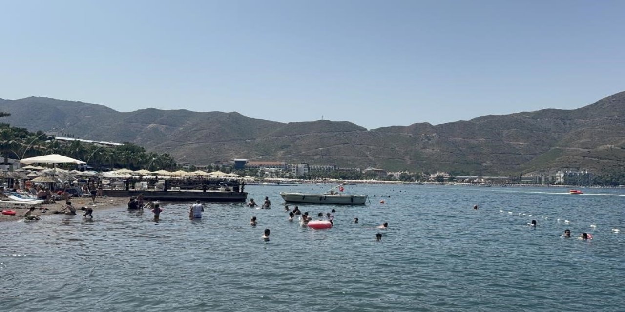 Boğulma tehlikesi geçiren şahıs hastaneye kaldırıldı: Hayati tehlikesi var!