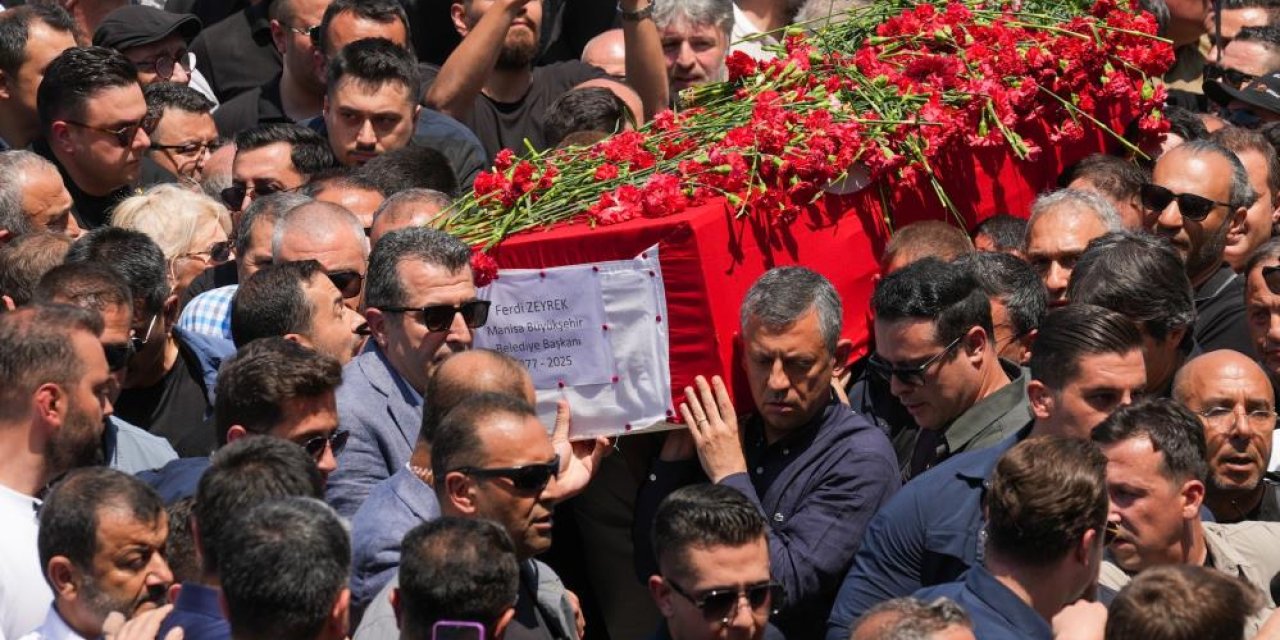 Başkan Zeyrek gözyaşlarıyla uğurlandı