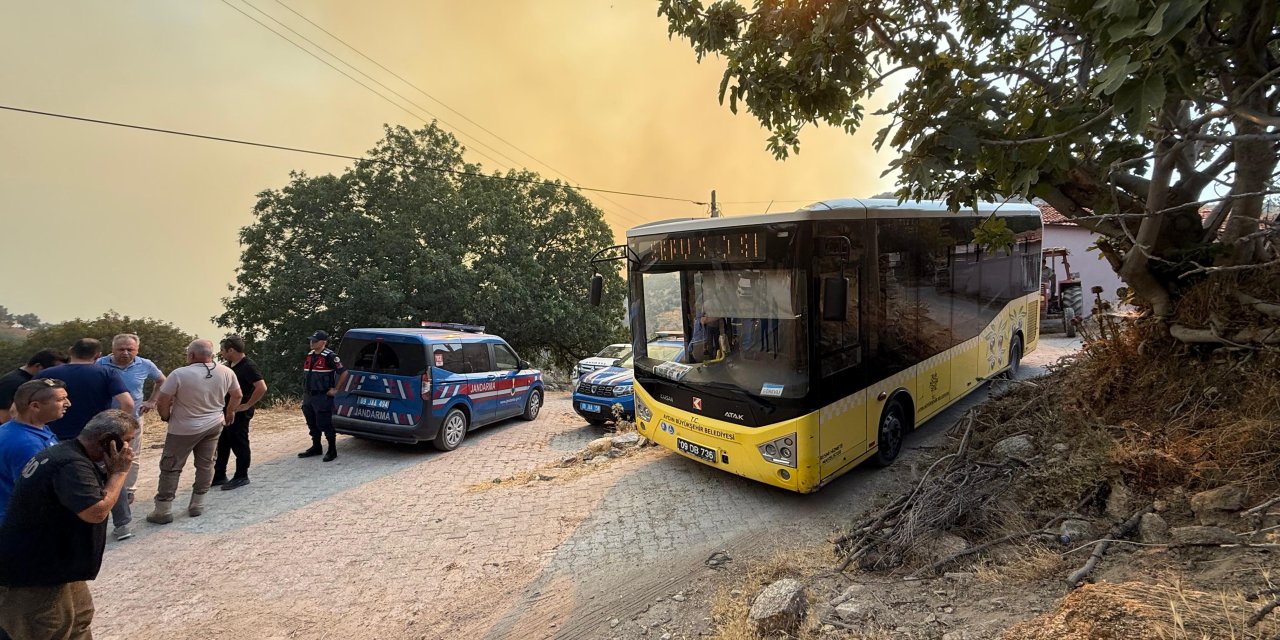 Aydın'da çıkan yangın yüzünden köy tahliye edildi