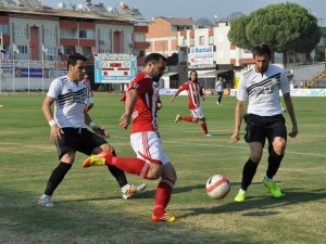 Nazilli Belediyespor galibiyetle başladı:3-0