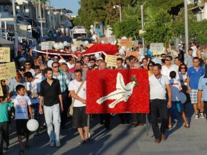 Didimliler Barış İçin Yürüdü