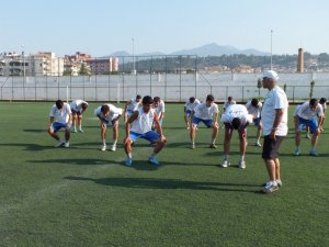 Yıldızspor, Koçarlı Belediyespor'u 4-0 mağlup etti