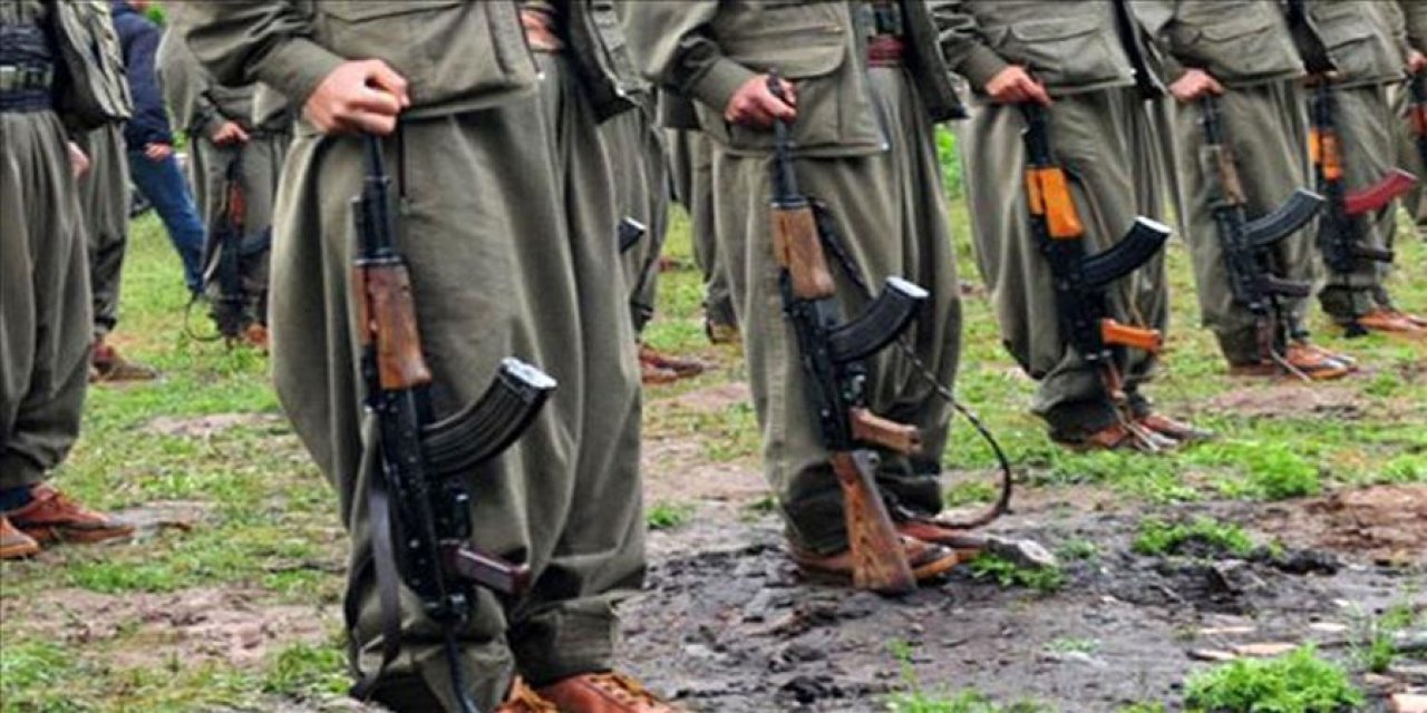 Terör örgütü PKK silah bırakmaya başladı