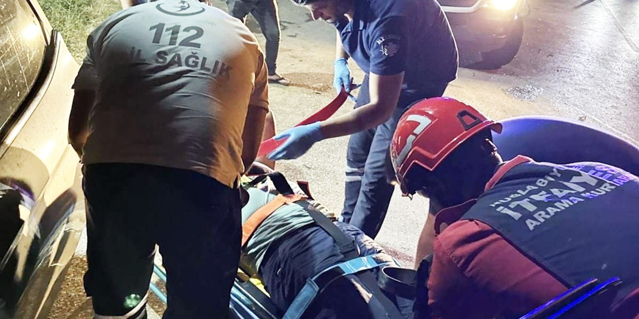 İki otomobil çarpıştı: 3’ü ağır 4 yaralı