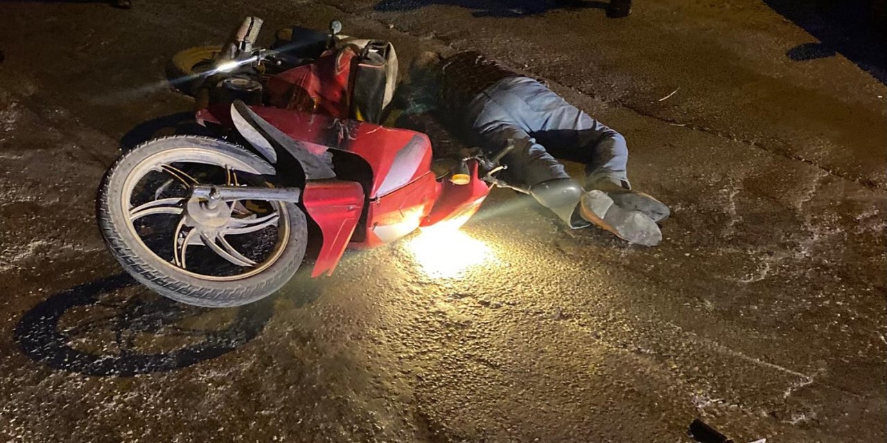 Motosiklet park halindeki motosiklete çarptı: 1 ağır yaralı